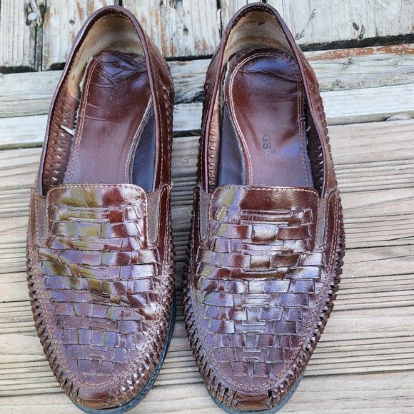 Men's Dress Huarache Size Listed as a 10M, runs big fits like a 10.5 to 11D - Picture 1 of 5